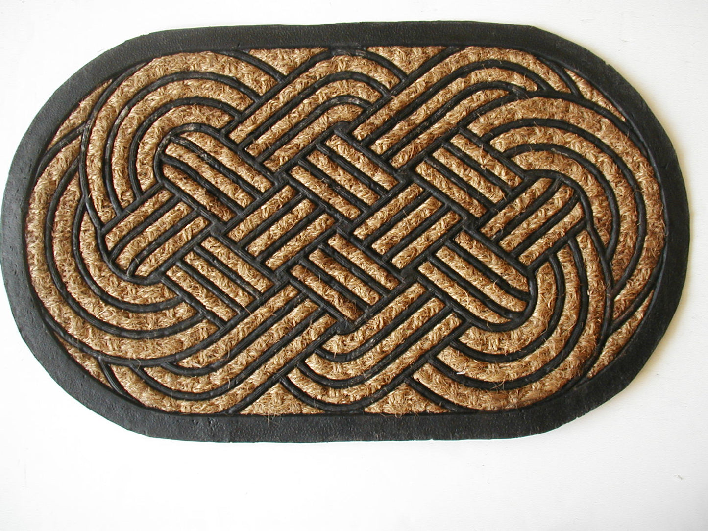 brown door mat with intertwined lovers knot design