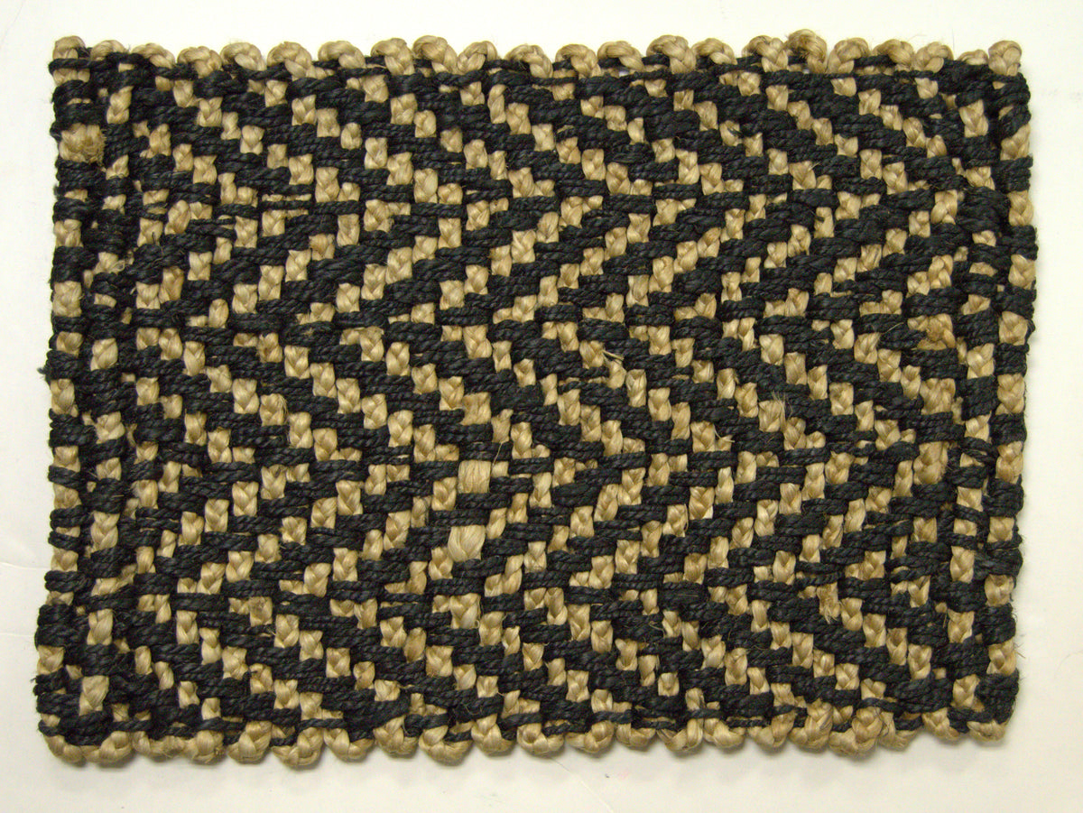 Handwoven Jute Herringbone Rug – Black & Natural