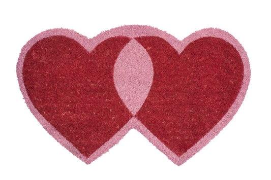 Doormat with two interlocking hearts